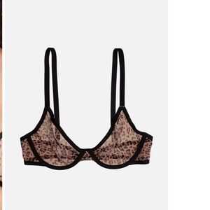 Brand new with tags CUUP plunge bra. 30DD